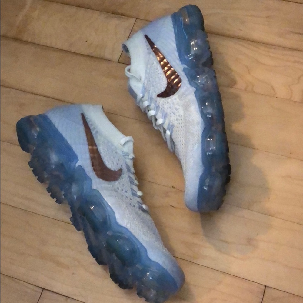 Nike WMNS Vapormax Flyknit size 9